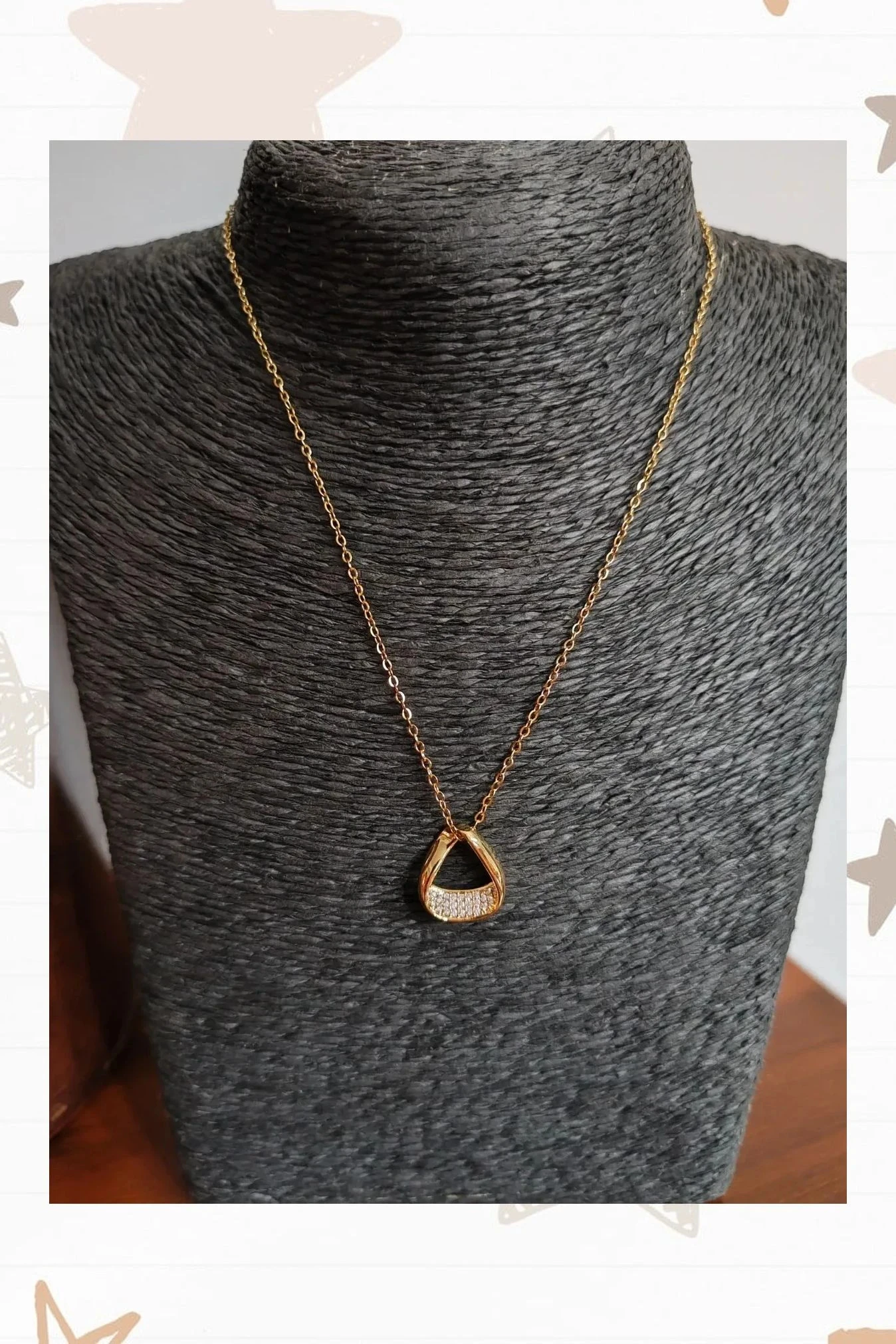 Stalen halsketting met geometrische hanger – photo 3